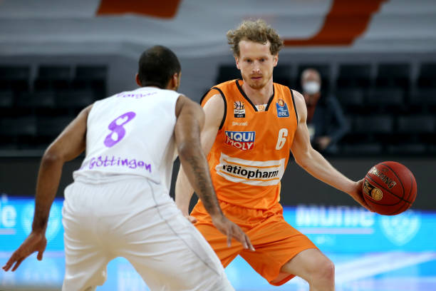 更代表了背 更代表了背