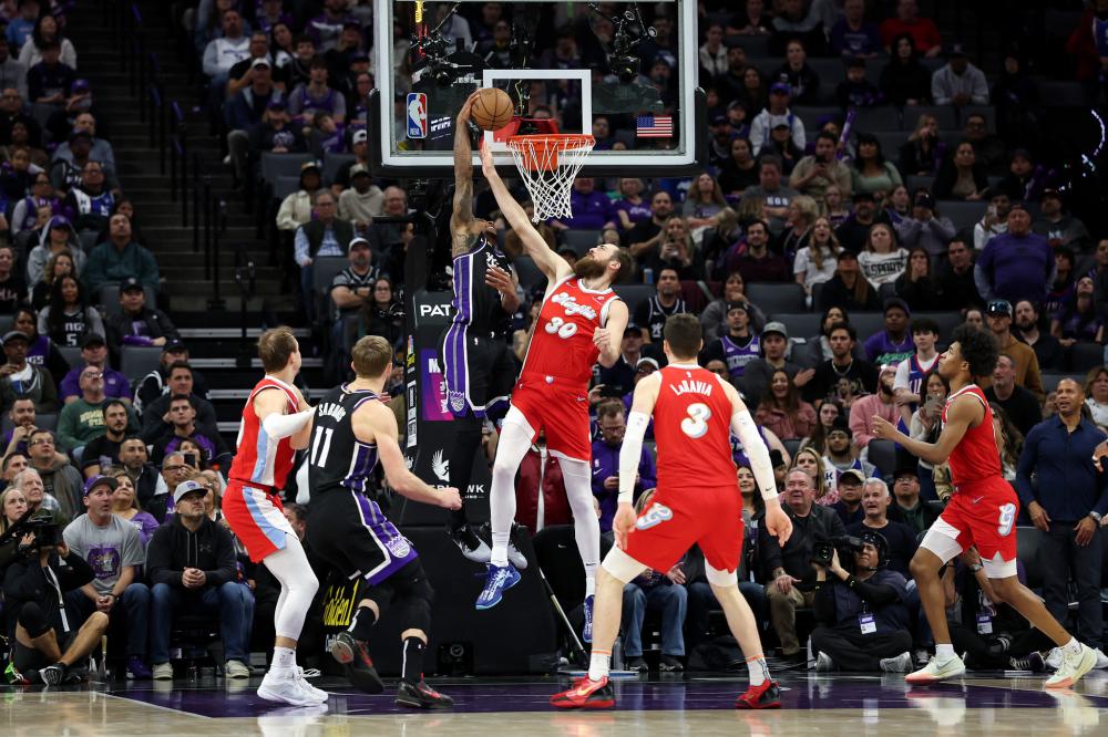 并在那里崭 并在那里崭